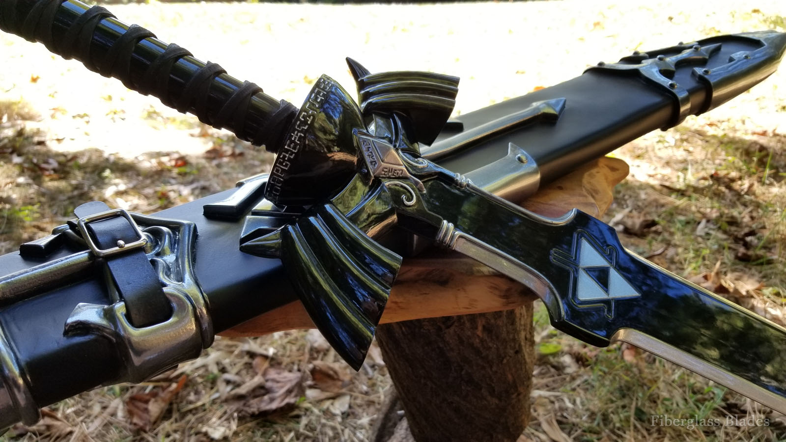 Zelda Twilight Princess Dark Link Master Sword and sheath cosplay replica prop Legend of Zelda Dark Shadow Link Twilight Princess Master Sword and sheath cosplay replica prop