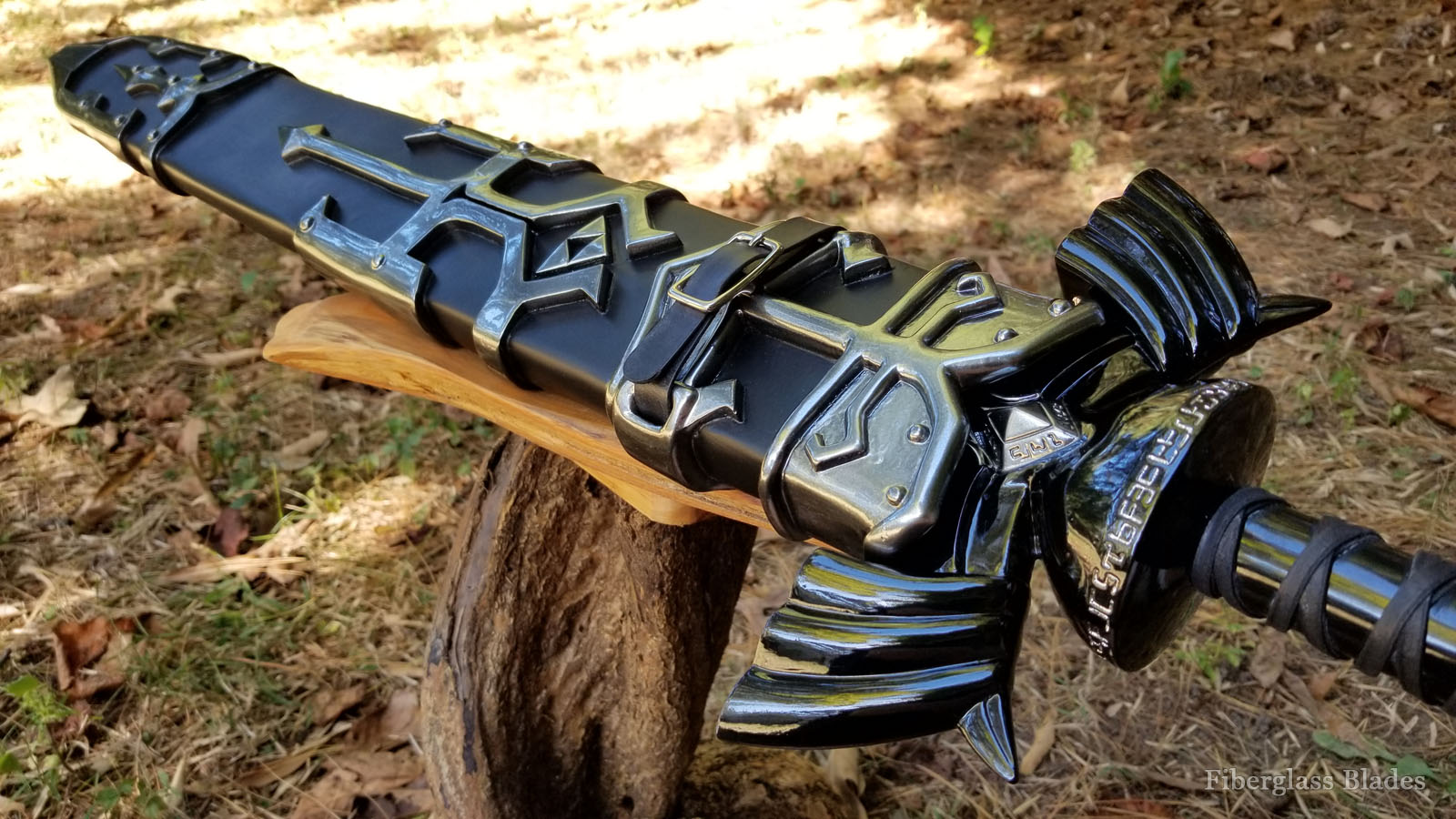 Zelda Twilight Princess Dark Link Master Sword and sheath cosplay replica prop Legend of Zelda Dark Shadow Link Twilight Princess Master Sword and sheath cosplay replica prop