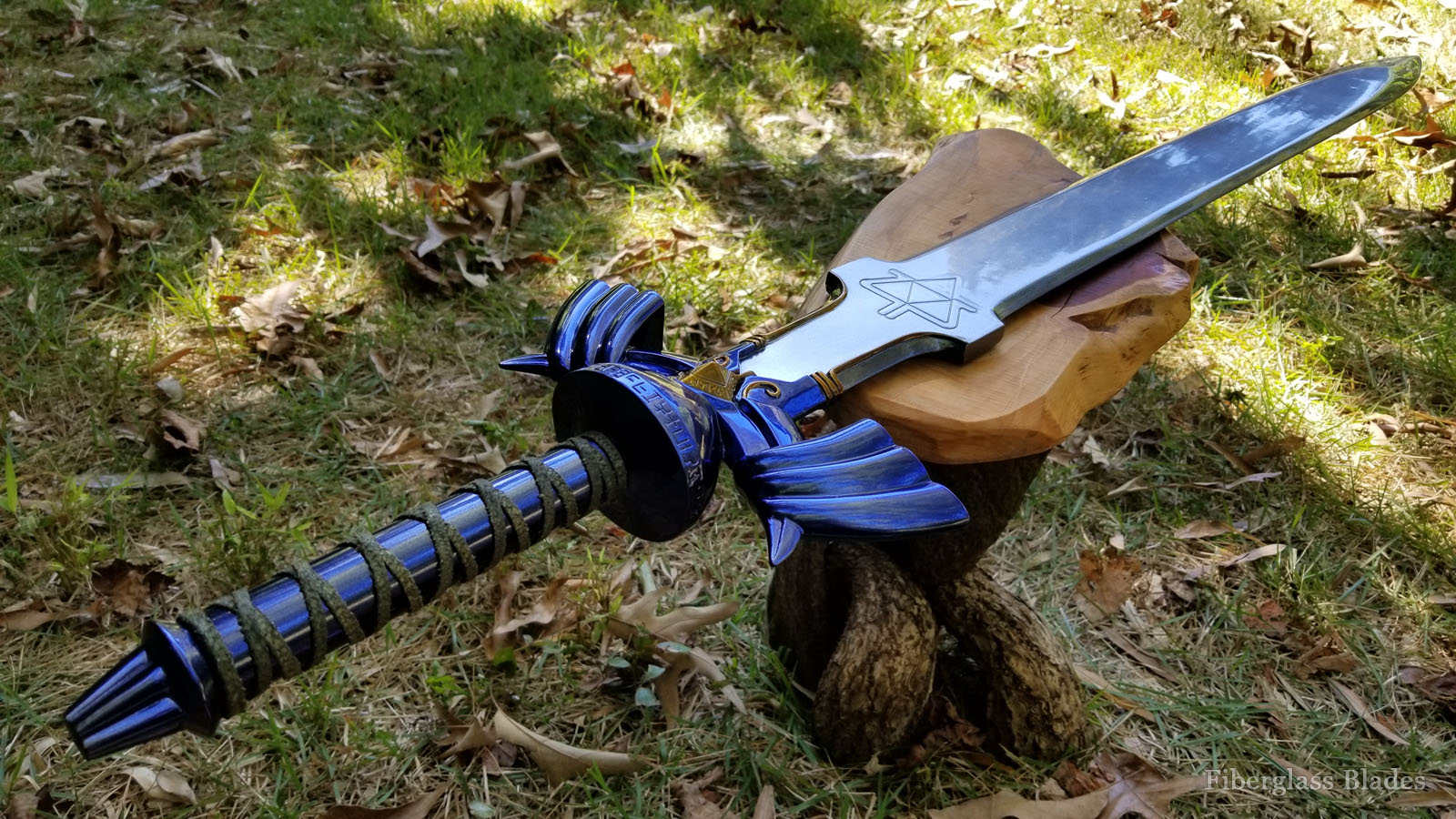 Zelda Twilight Princess Master Sword and sheath cosplay replica prop Legend of Zelda Twilight Princess Master Sword and sheath cosplay replica prop