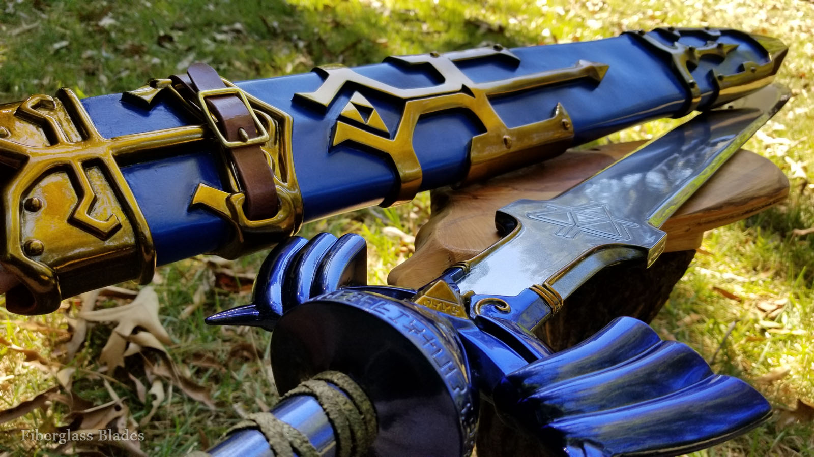 Zelda Twilight Princess Master Sword and sheath cosplay replica prop Legend of Zelda Twilight Princess Master Sword and sheath cosplay replica prop